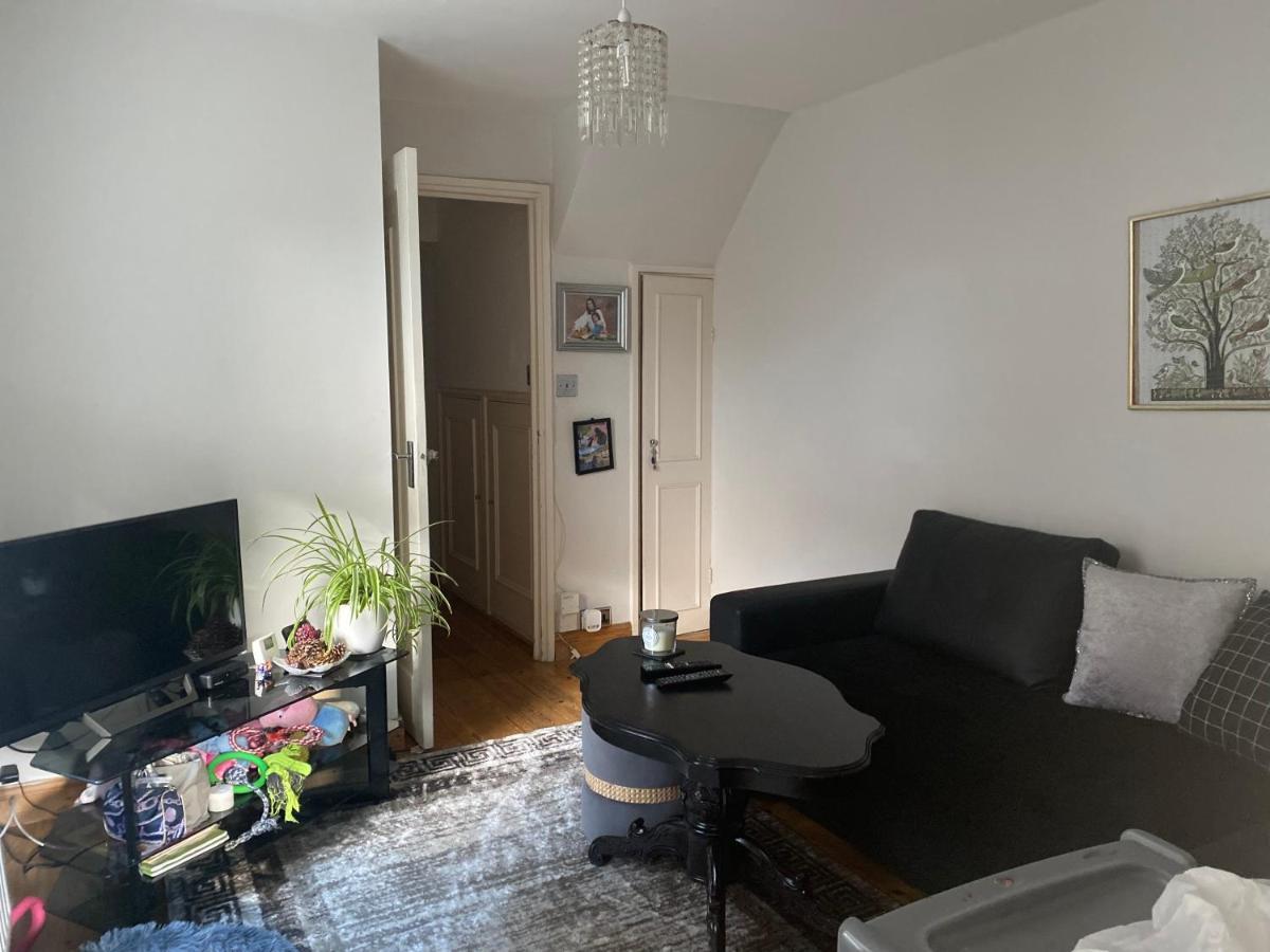 A Lovely Guest Room In West 伦敦 外观 照片